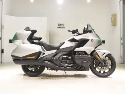 Honda GL1800 TOUR D  с аукциона в Японии