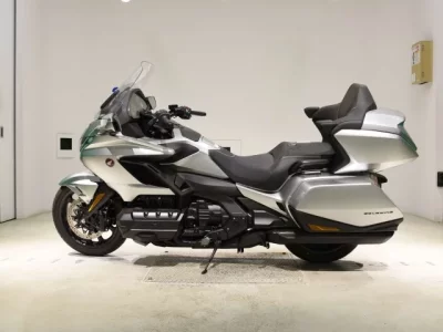 Honda GL1800 TOUR D  с аукциона в Японии
