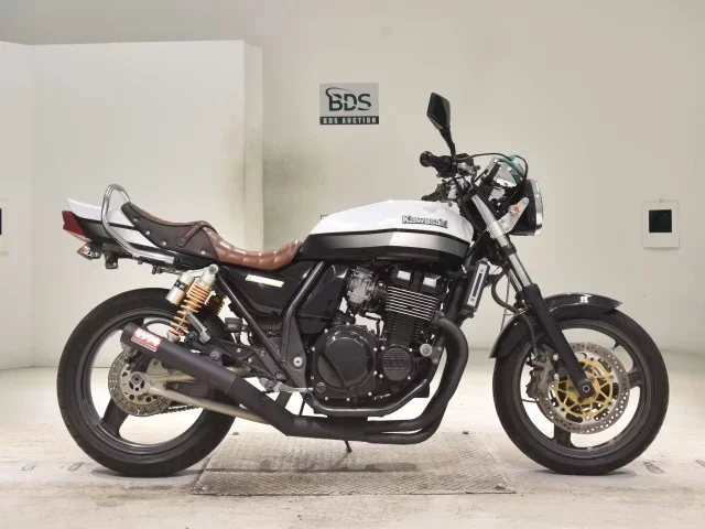 Kawasaki ZRX400