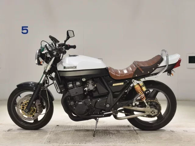 Kawasaki ZRX400