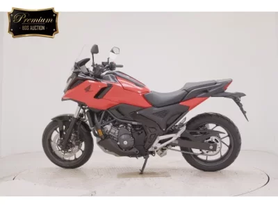 Honda NC750XD-3
