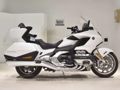 Honda GL1800 TOUR D  с аукциона в Японии