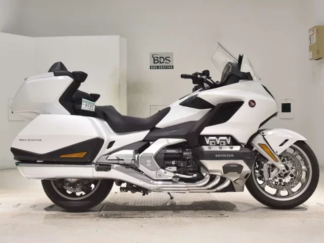 Honda GL1800 TOUR D лот № 2656 оценка 5  с аукциона в Японии