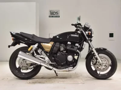 Yamaha XJR400  с аукциона в Японии