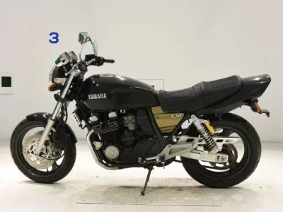 Yamaha XJR400  с аукциона в Японии