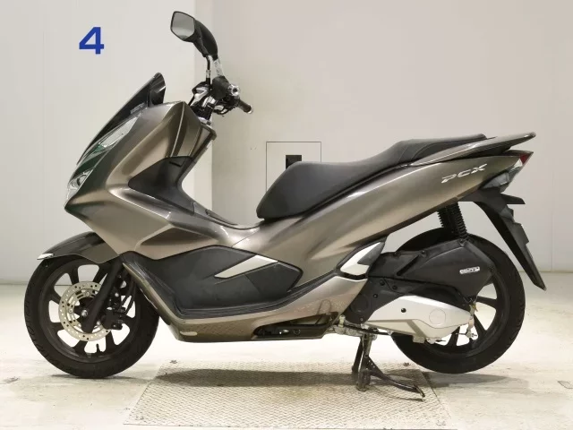 Honda PCX125-3
