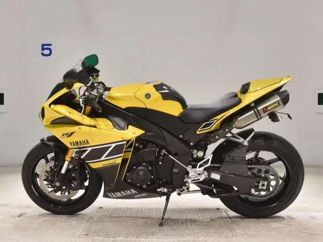 Yamaha YZF-R1