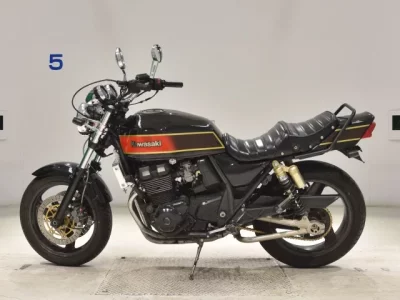 Kawasaki ZRX400