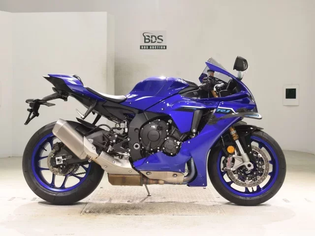Yamaha YZF-R1 лот № 2719 оценка 6  с аукциона в Японии
