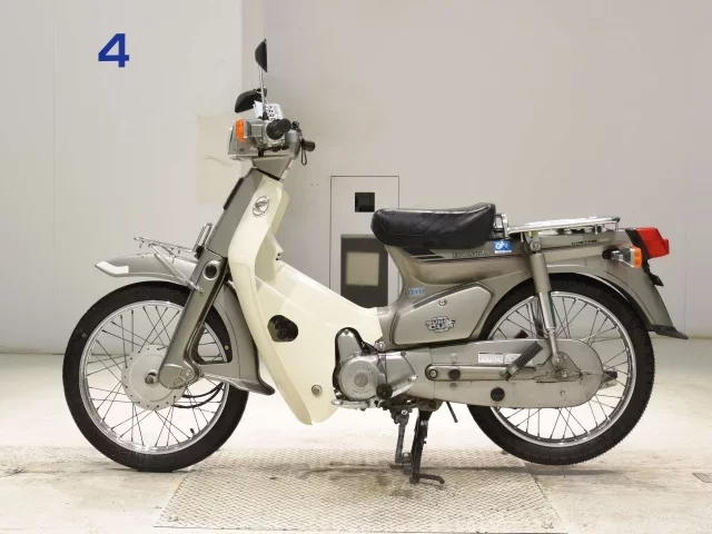 Honda C90