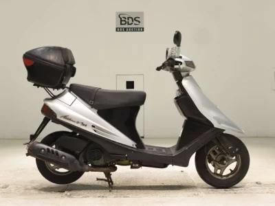 Suzuki ADDRESS V100