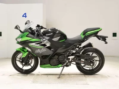Kawasaki NINJA400-2 лот № 7733 оценка 6  с аукциона в Японии 2