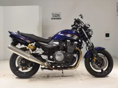 Yamaha XJR1300-2
