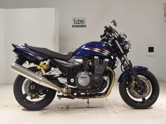 Yamaha XJR1300-2
