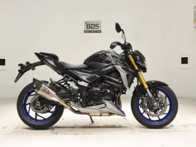 Suzuki GSX-S750