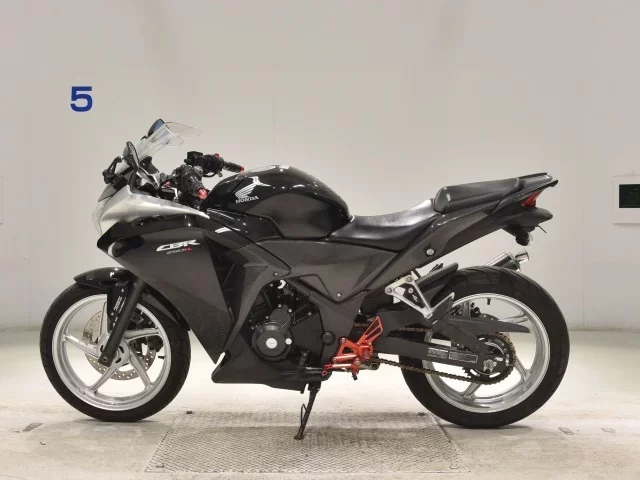 Honda CBR250R ABS