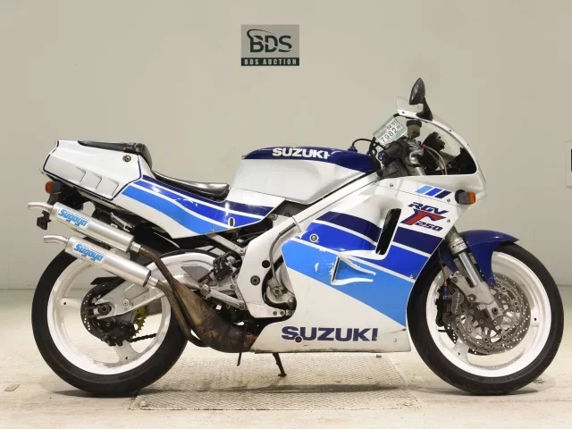 Suzuki RGV250