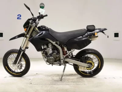Kawasaki D-TRACKER