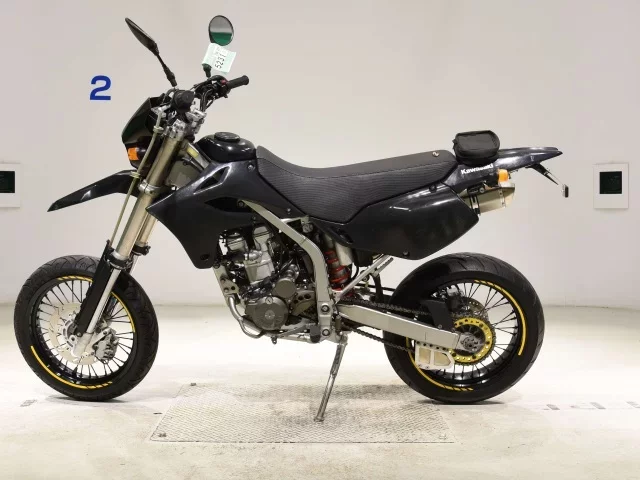 Kawasaki D-TRACKER