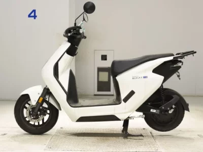 Honda EM1E: