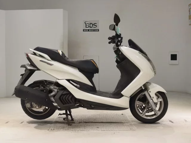 Yamaha MAJESTY 155S