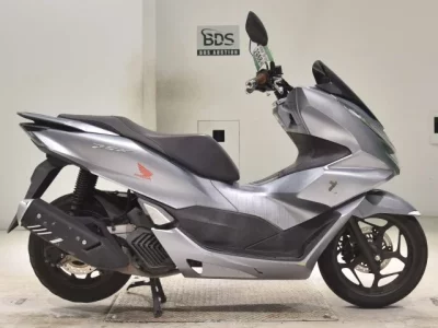 Honda PCX125-4