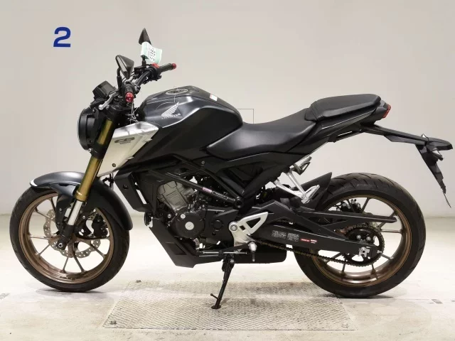 Honda CB125R-2