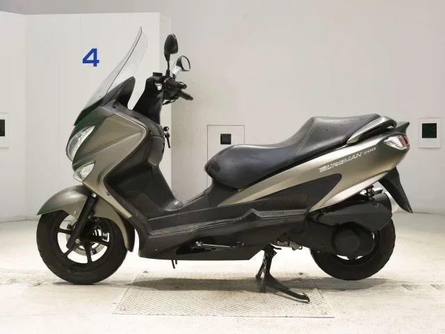 Suzuki BURGMAN200