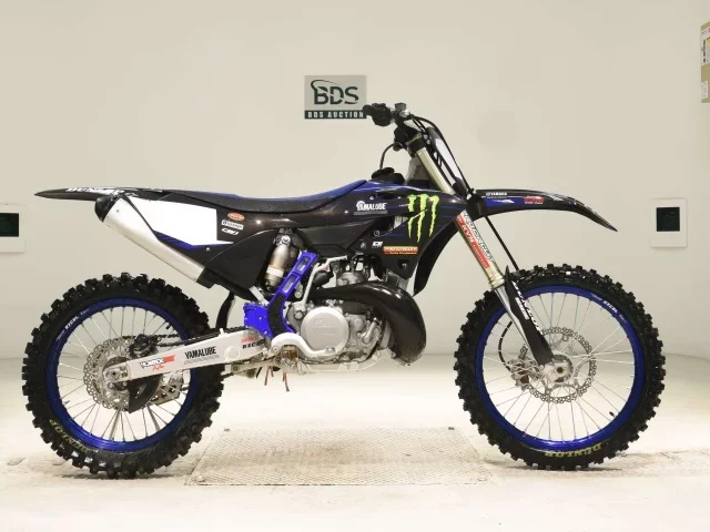 Yamaha YZ250 лот № 7610 оценка 5  с аукциона в Японии