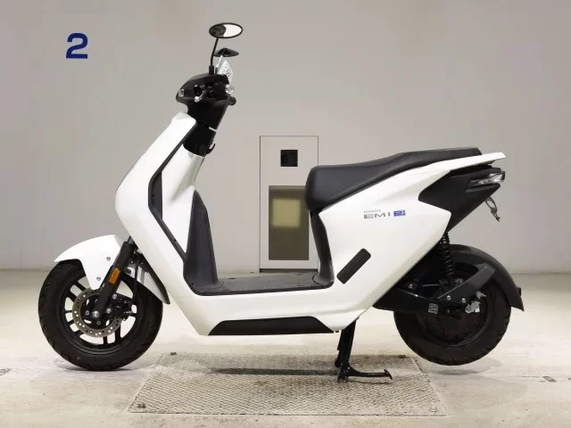 Honda EM1E: