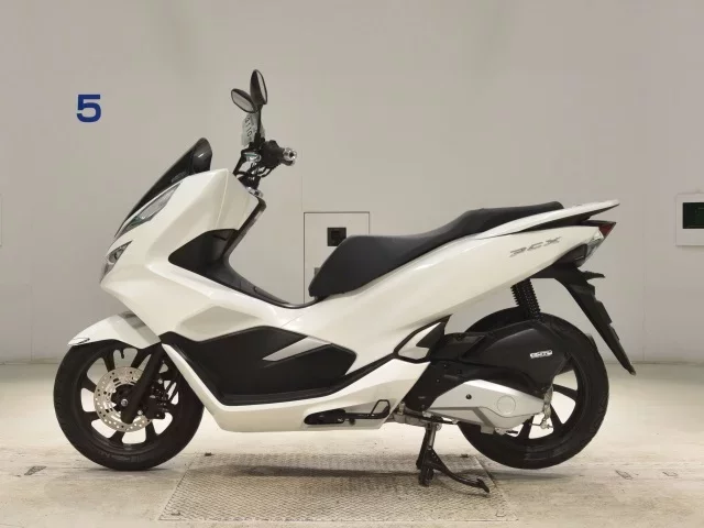 Honda PCX125-3