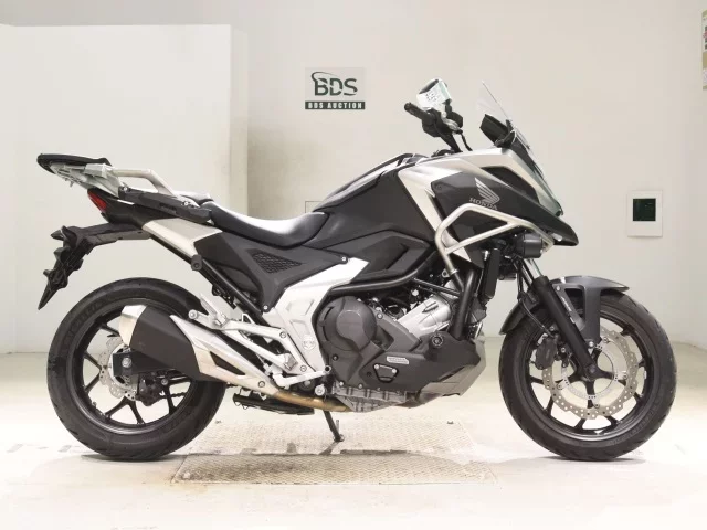 Honda NC750XD-3