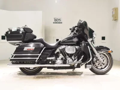 Harley-Davidson HARLEY FLHTCU1580