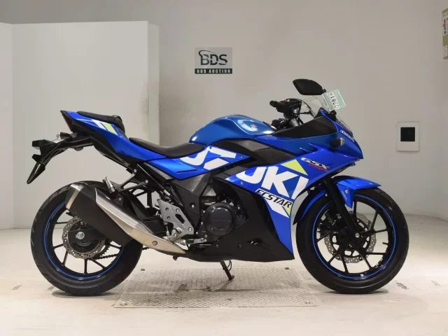 Suzuki GSX250RA