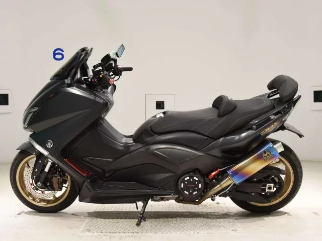 Yamaha T-MAX530-2