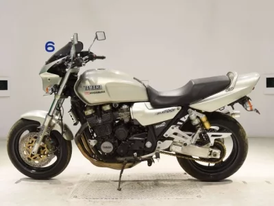 Yamaha XJR1200