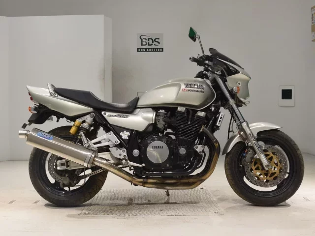 Yamaha XJR1200