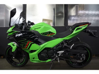 Kawasaki Ninja 400 KRT ED