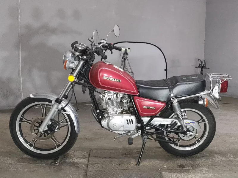Suzuki GN125H