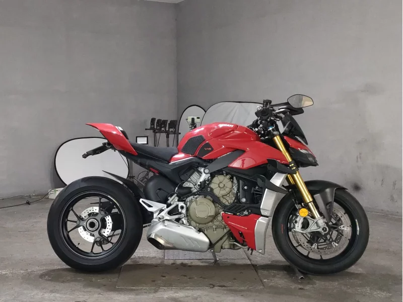 Ducati DUCATI STREET FIGHTER V4S