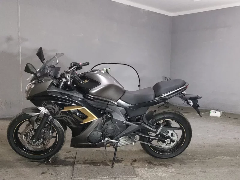 Kawasaki NINJA400