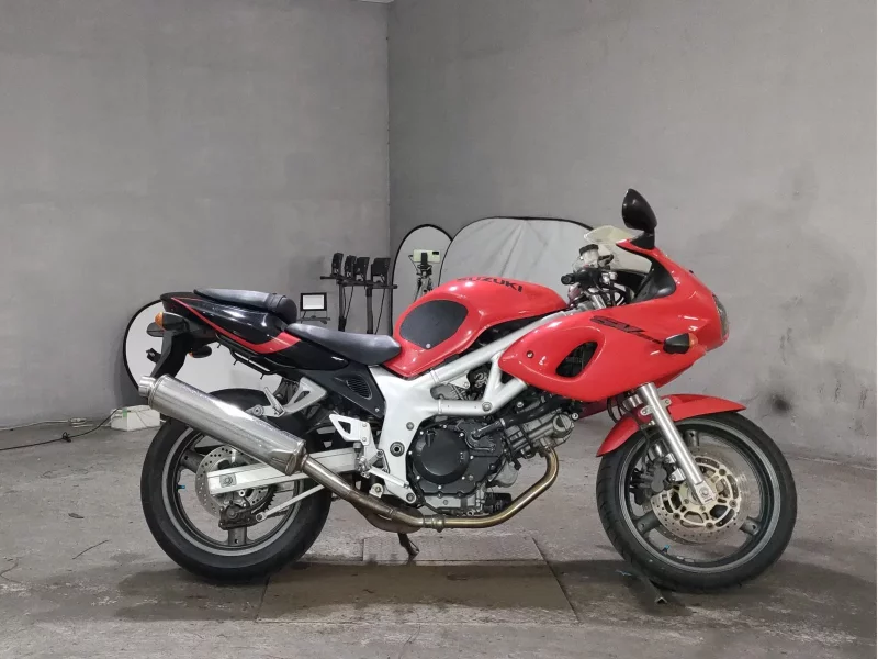 Suzuki SV400S