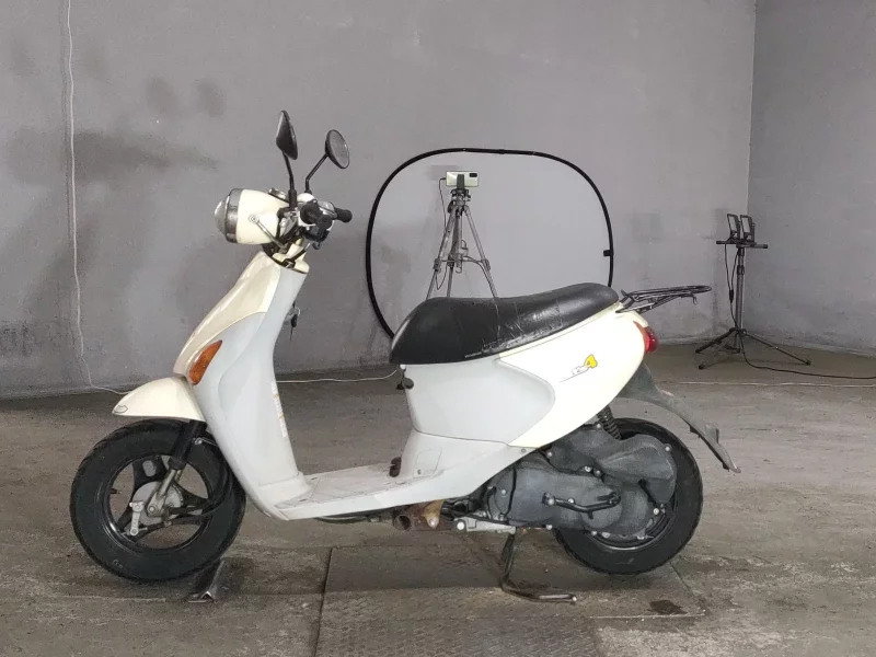 Suzuki LET S4