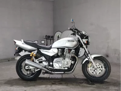 Yamaha XJR1300