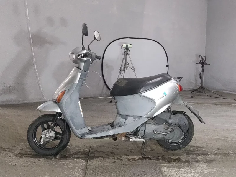 Suzuki LET S4