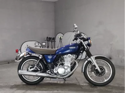 Yamaha SR400-1