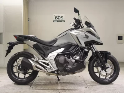 Honda NC750XD-3