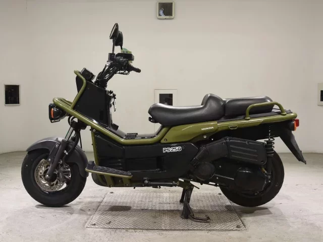 Honda PS250