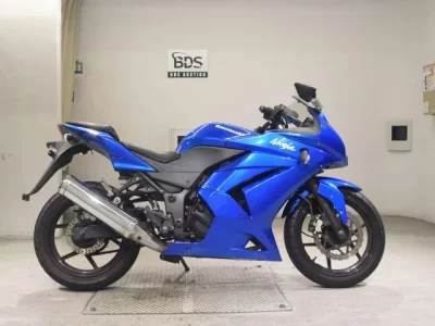 Kawasaki NINJA250R