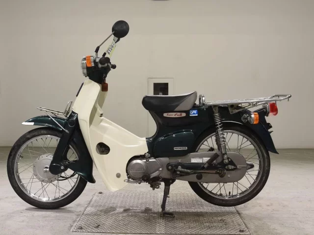 Honda C90